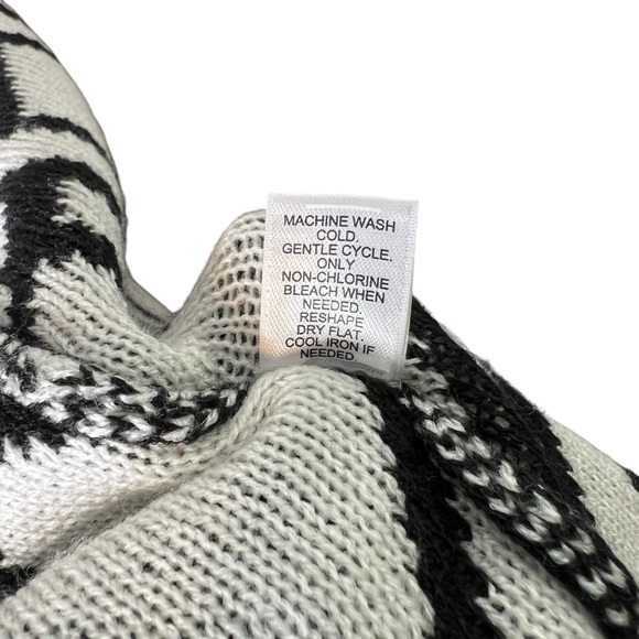 Versona Open Front Geometric Black and White Women's Cardigan Size Medium - Picture 7 of 10